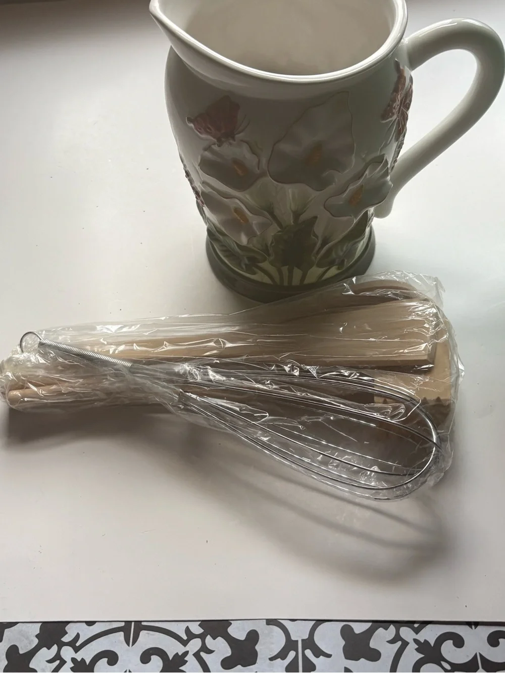 None glazed ceramic